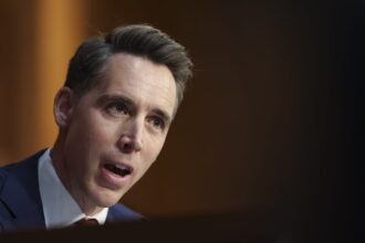 josh hawley airlines