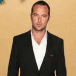 sullivan stapleton